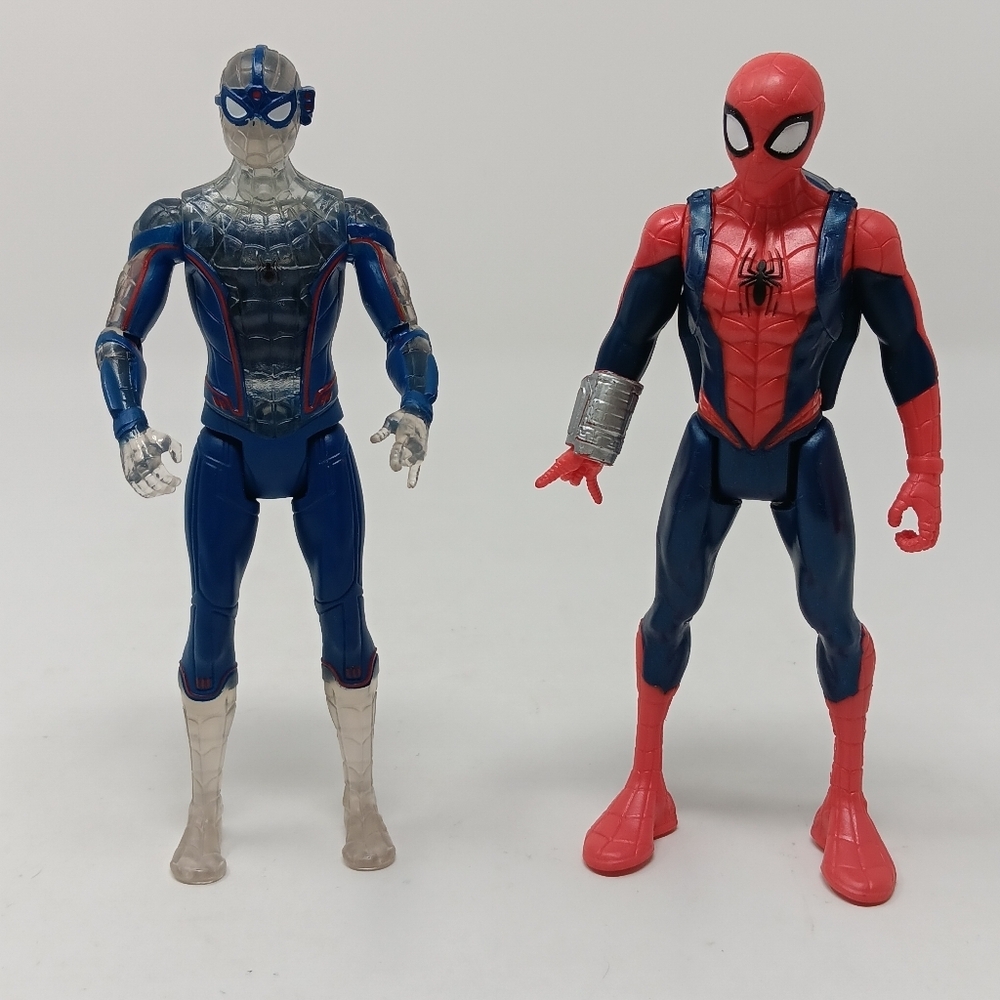 Spiderman Action Figure Bundle #386